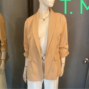 Women blazer, size Medium , color brown/nude
